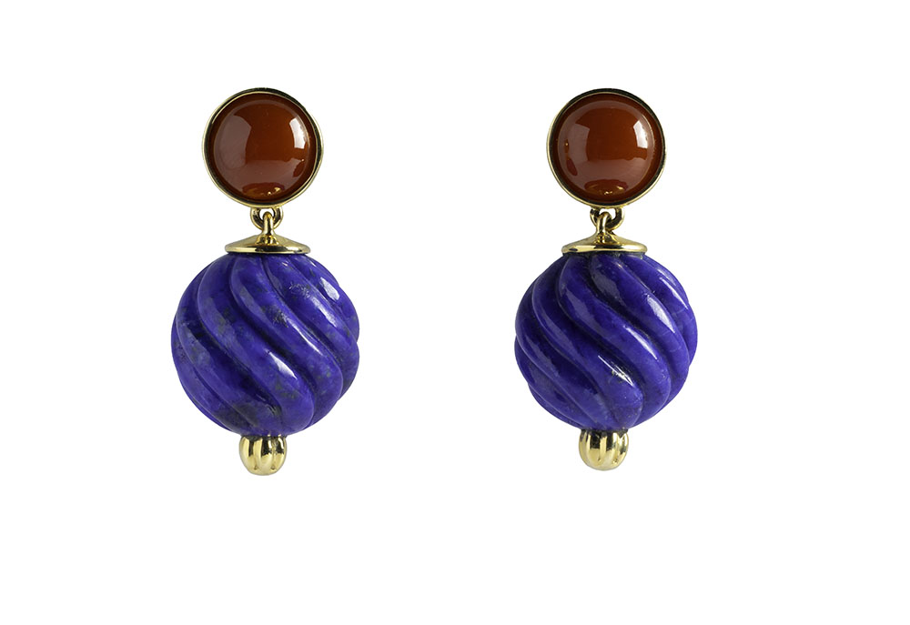 One pair 14kt yellow gold earrings, coral, carved lapiz drops