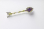 One 18kt yellow gold and platinum brooch, purple chalcedony, round purple sapphire, diamonds