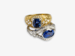#1746 One 18kt gold and platinum ring, sapphire, diamonds, hand engraved